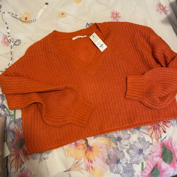 Francesca's Collections Sweaters - Orange v neck cropped sweater medium